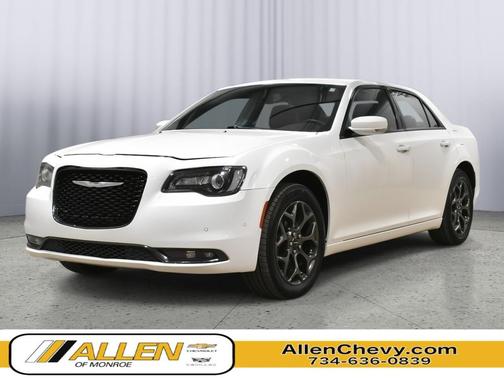 2018 Chrysler 300 S