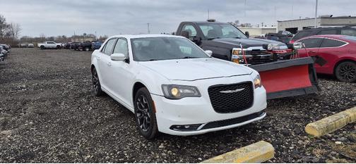 2018 Chrysler 300 S