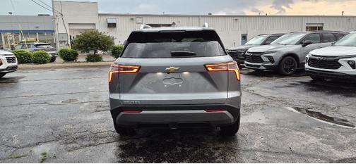 Sterling Gray Metallic 2026 Chevrolet Equinox 1LT