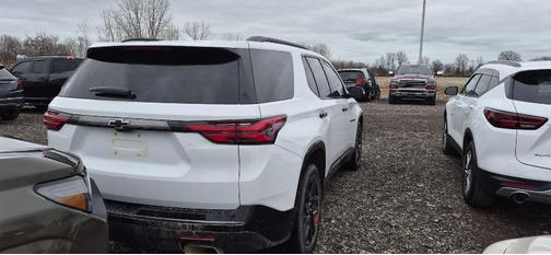 Summit White 2023 Chevrolet Traverse Premier
