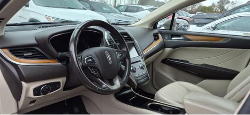 2019 Lincoln MKC Select