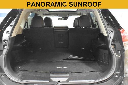 Magnetic Black Pearl 2020 Nissan Rogue SL