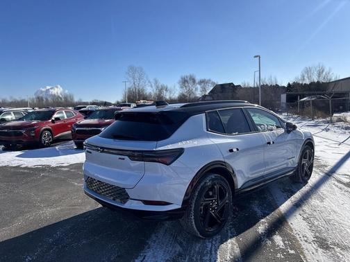2026 Chevrolet Equinox EV RS