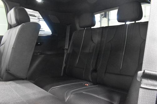 Stellar Black Metallic 2026 Cadillac VISTIQ Luxury