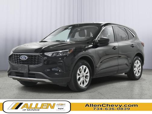 Agate Black Metallic 2024 Ford Escape Active