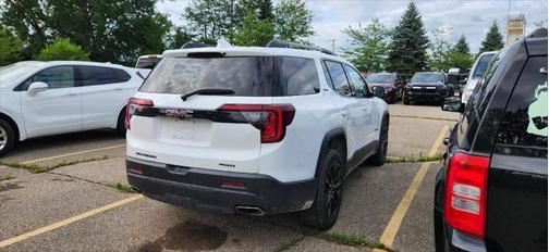 2022 GMC Acadia AWD SLE