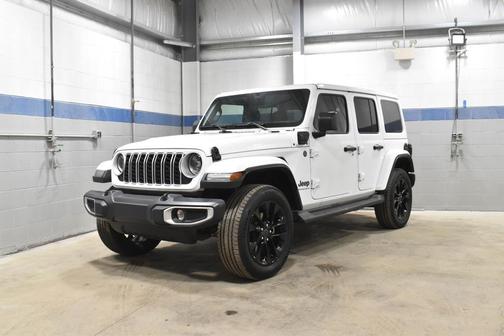 2025 Jeep Wrangler 4xe Sahara