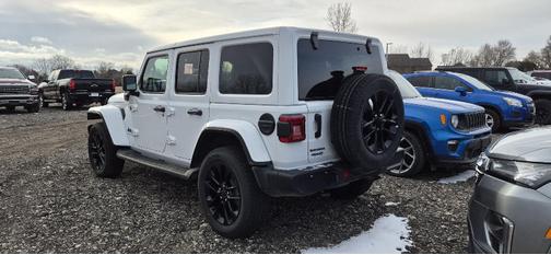 2025 Jeep Wrangler 4xe Sahara