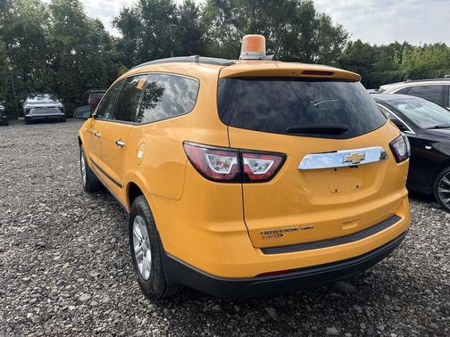 2017 Chevrolet Traverse LS