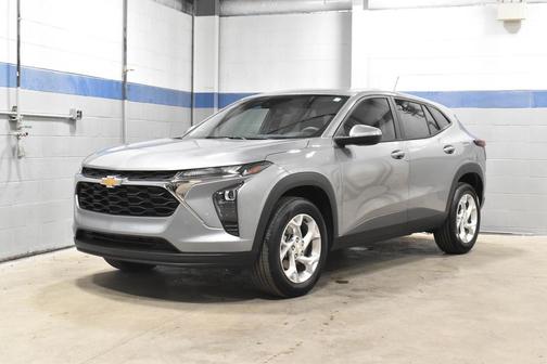 Sterling Gray Metallic 2024 Chevrolet Trax LS