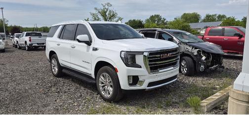 Summit White 2024 GMC Yukon SLT