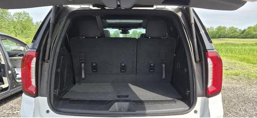 Summit White 2024 GMC Yukon SLT