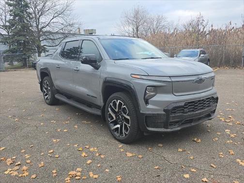 2025 Chevrolet Silverado EV RST
