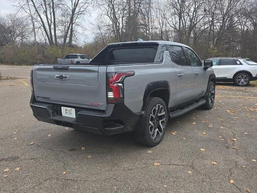 2025 Chevrolet Silverado EV RST