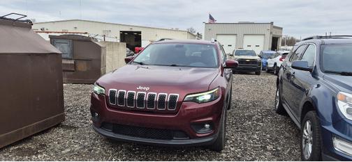 Velvet Red Pearlcoat 2019 Jeep Cherokee Latitude Plus