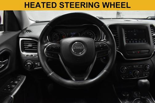 Velvet Red Pearlcoat 2019 Jeep Cherokee Latitude Plus