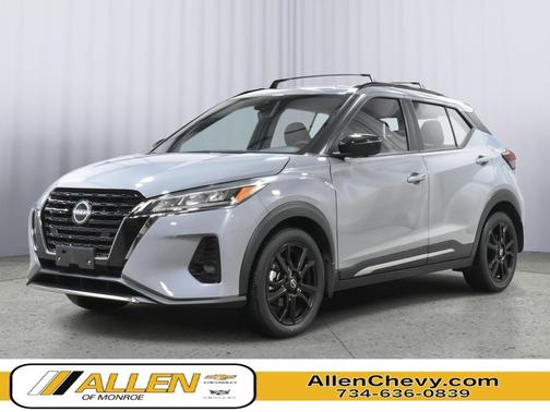 2023 Nissan Kicks SR