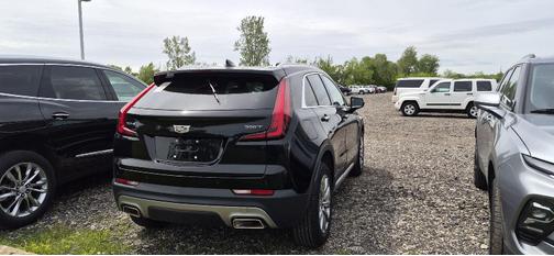 Stellar Black Metallic 2021 Cadillac XT4 Premium Luxury