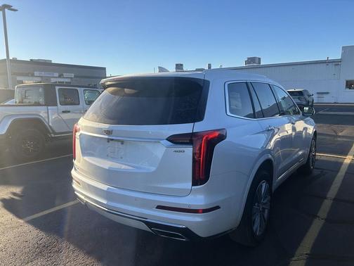 2023 Cadillac XT6 Premium Luxury AWD