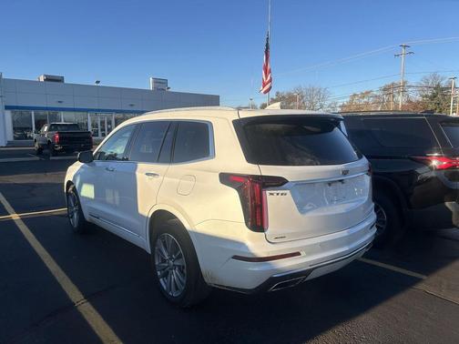 2023 Cadillac XT6 Premium Luxury AWD