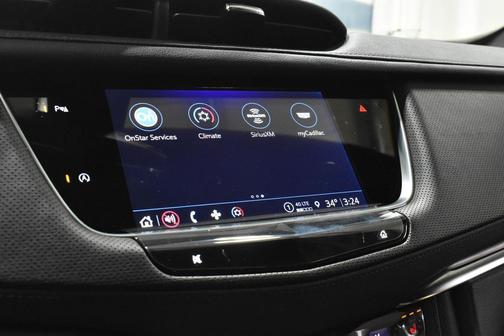 2026 Cadillac XT5 Luxury