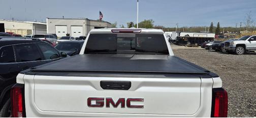 White Frost Tricoat 2021 GMC Sierra 1500 SLT