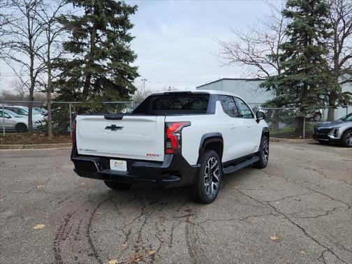 2025 Chevrolet Silverado EV RST