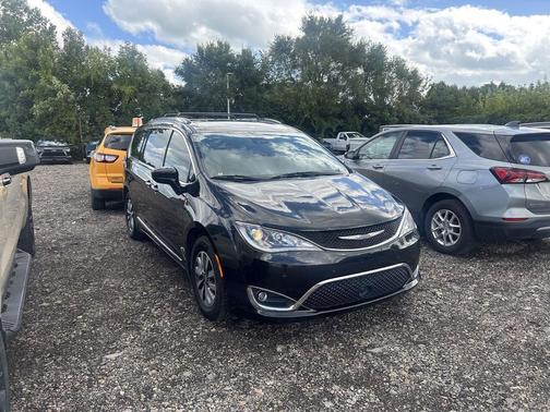 2020 Chrysler Pacifica Touring-L Plus