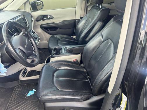 2020 Chrysler Pacifica Touring-L Plus