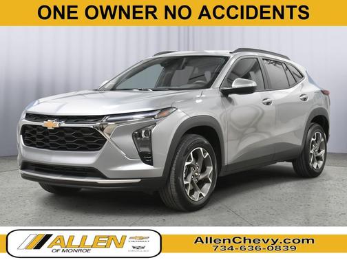 Sterling Gray Metallic 2025 Chevrolet Trax LT