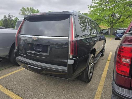 2020 Cadillac Escalade Luxury