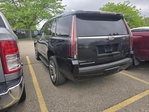 2020 Cadillac Escalade Luxury
