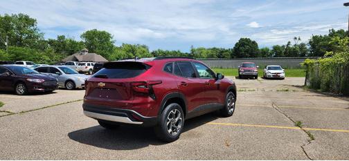 2025 Chevrolet Trax LT