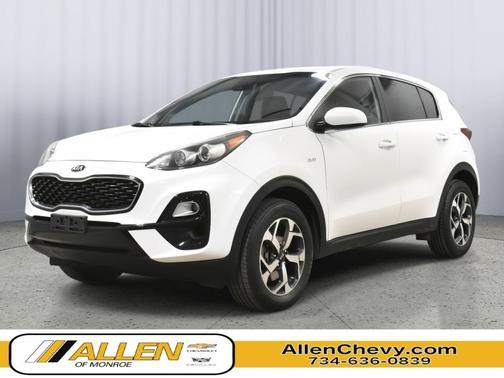 Clear White 2020 Kia Sportage LX