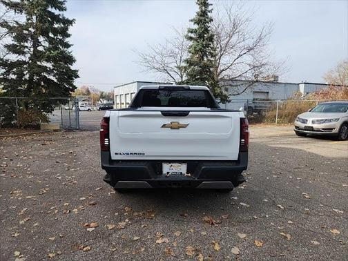2025 Chevrolet Silverado EV LT
