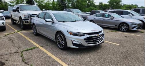 2022 Chevrolet Malibu FWD LT