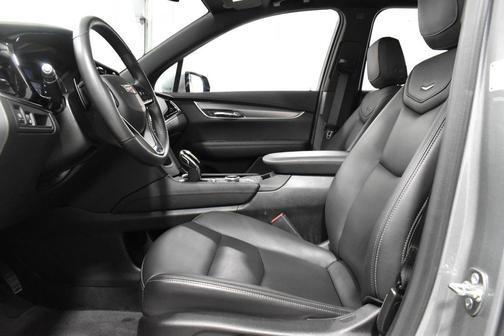 2024 Cadillac XT6 Luxury FWD