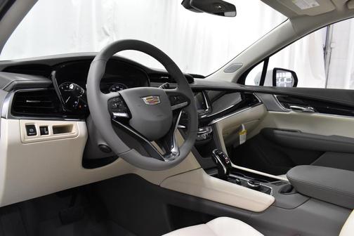 2025 Cadillac XT6 Premium Luxury FWD
