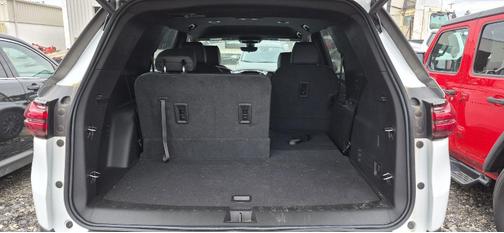 Summit White 2023 Chevrolet Traverse RS