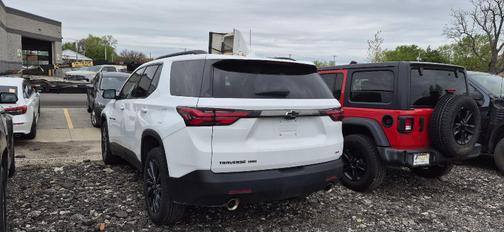 Summit White 2023 Chevrolet Traverse RS
