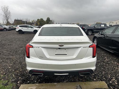 2022 Cadillac CT5 Premium Luxury