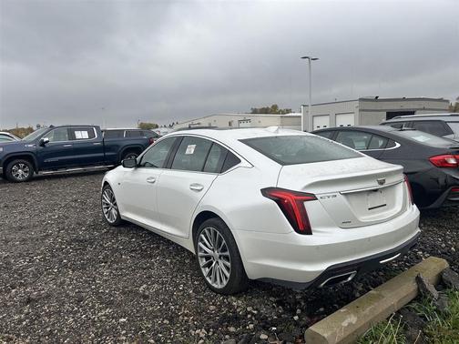 2022 Cadillac CT5 Premium Luxury
