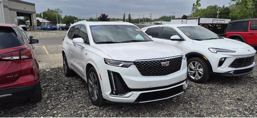 Crystal White Tricoat 2021 Cadillac XT6 Premium Luxury AWD