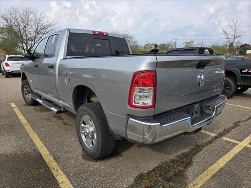 2019 RAM 2500 Tradesman Crew Cab 4x4 6'4' Box