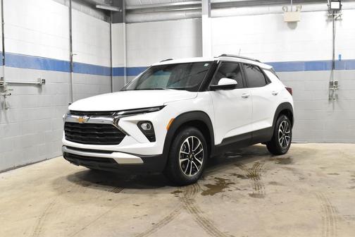 Summit White 2024 Chevrolet Trailblazer LT