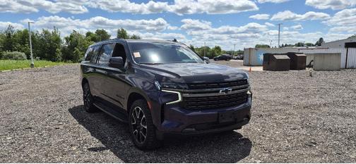Black 2022 Chevrolet Suburban RST