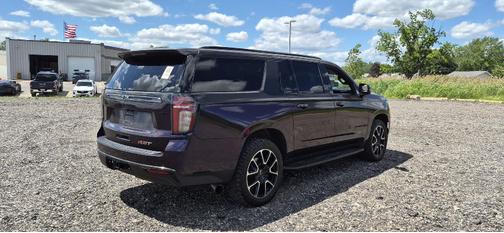 Black 2022 Chevrolet Suburban RST