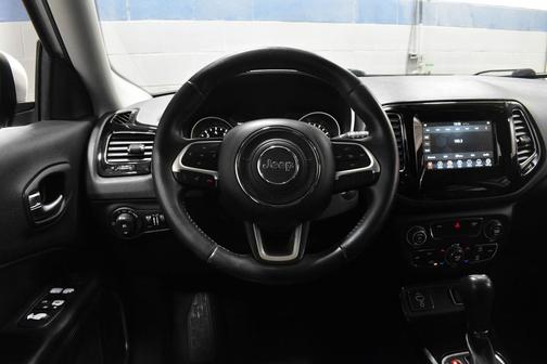 White Clearcoat 2019 Jeep Compass Latitude