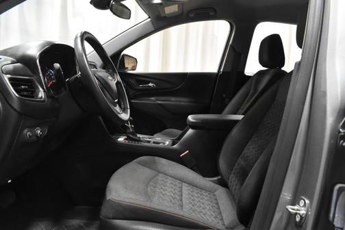 Sterling Gray Metallic 2023 Chevrolet Equinox 1LT