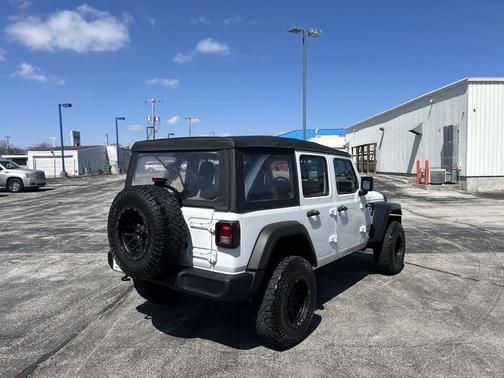 Bright White Clearcoat 2018 Jeep Wrangler Unlimited Sport